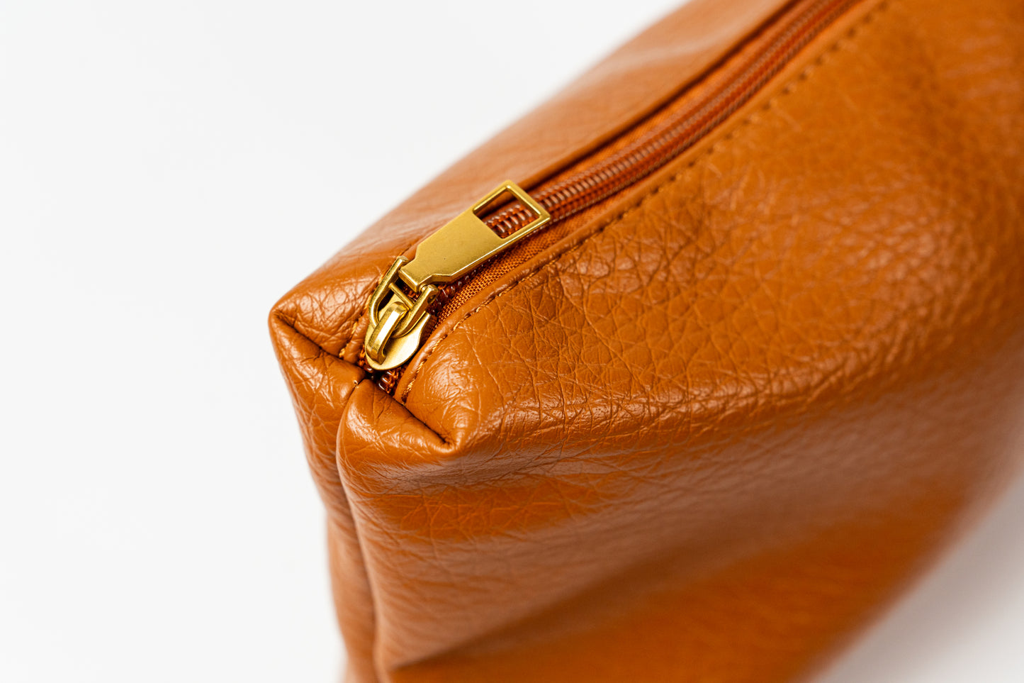 Viento.风 Bucket Shoulder / Crossbody Bag